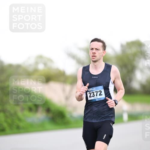 07.04.2024 - 43. Internationalen Wilhelmsburger Insellauf Dr. Thomas Lammeyer http://msf.ph/oto/6037749 07.04.2024 10:23:25 Laufen 2372 meine-sportfotos.de