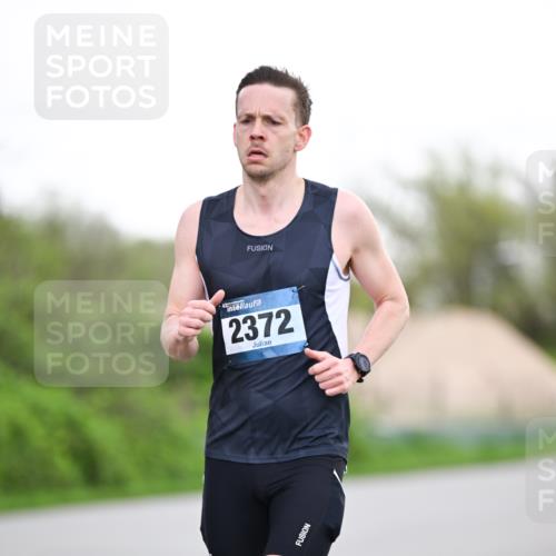 07.04.2024 - 43. Internationalen Wilhelmsburger Insellauf Dr. Thomas Lammeyer http://msf.ph/oto/6037754 07.04.2024 10:23:25 Laufen 2372 meine-sportfotos.de