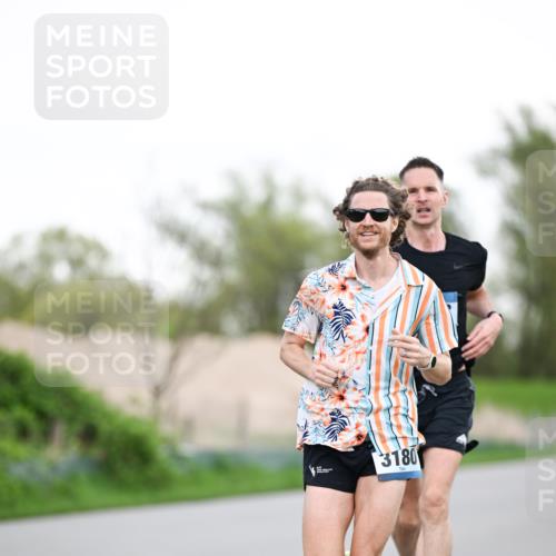 07.04.2024 - 43. Internationalen Wilhelmsburger Insellauf Dr. Thomas Lammeyer http://msf.ph/oto/6037755 07.04.2024 10:23:40 Laufen 3180 meine-sportfotos.de
