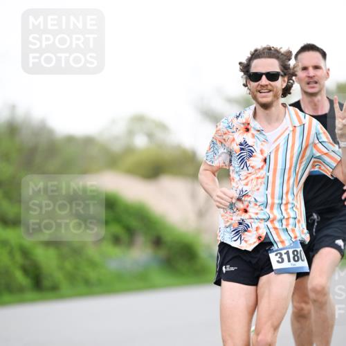 07.04.2024 - 43. Internationalen Wilhelmsburger Insellauf Dr. Thomas Lammeyer http://msf.ph/oto/6037760 07.04.2024 10:23:40 Laufen 3180 meine-sportfotos.de
