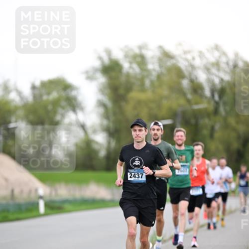 07.04.2024 - 43. Internationalen Wilhelmsburger Insellauf Dr. Thomas Lammeyer http://msf.ph/oto/6037768 07.04.2024 10:23:46 Laufen 2437, 809 meine-sportfotos.de