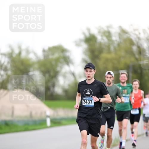 07.04.2024 - 43. Internationalen Wilhelmsburger Insellauf Dr. Thomas Lammeyer http://msf.ph/oto/6037773 07.04.2024 10:23:47 Laufen 2437 meine-sportfotos.de