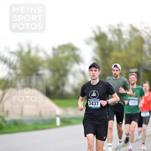 07.04.2024 - 43. Internationalen Wilhelmsburger Insellauf Dr. Thomas Lammeyer http://msf.ph/oto/6037774 07.04.2024 10:23:47 Laufen 2437 meine-sportfotos.de