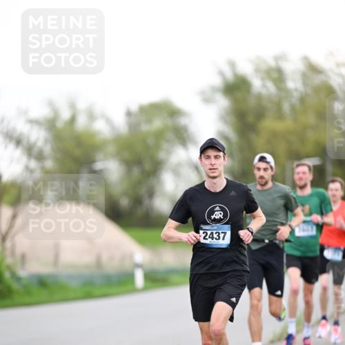 07.04.2024 - 43. Internationalen Wilhelmsburger Insellauf Dr. Thomas Lammeyer http://msf.ph/oto/6037775 07.04.2024 10:23:47 Laufen 2437 meine-sportfotos.de