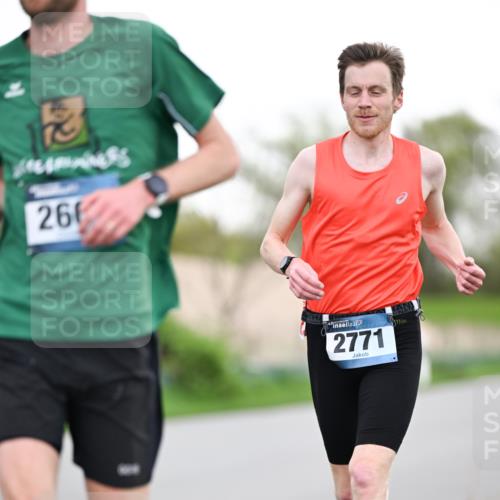 07.04.2024 - 43. Internationalen Wilhelmsburger Insellauf Dr. Thomas Lammeyer http://msf.ph/oto/6037797 07.04.2024 10:23:52 Laufen 266, 2771 meine-sportfotos.de