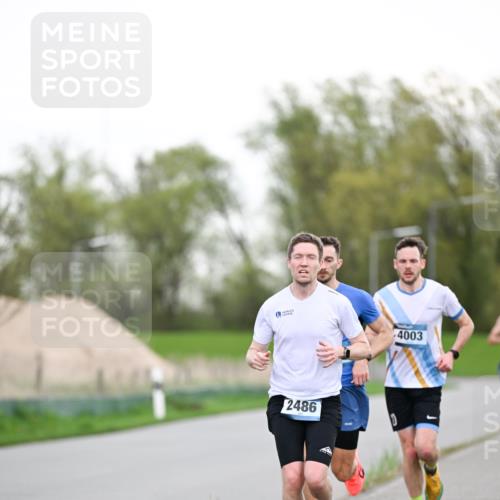 07.04.2024 - 43. Internationalen Wilhelmsburger Insellauf Dr. Thomas Lammeyer http://msf.ph/oto/6037800 07.04.2024 10:23:53 Laufen 2486, 4003 meine-sportfotos.de