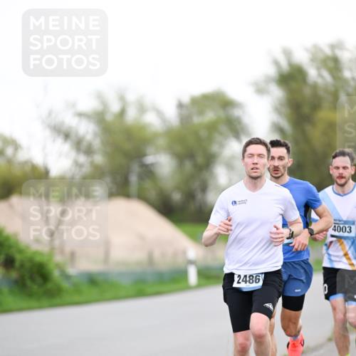 07.04.2024 - 43. Internationalen Wilhelmsburger Insellauf Dr. Thomas Lammeyer http://msf.ph/oto/6037805 07.04.2024 10:23:54 Laufen 2486, 0, 4003 meine-sportfotos.de