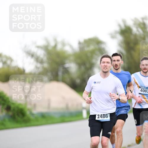 07.04.2024 - 43. Internationalen Wilhelmsburger Insellauf Dr. Thomas Lammeyer http://msf.ph/oto/6037807 07.04.2024 10:23:54 Laufen 10, 2486, 4003 meine-sportfotos.de