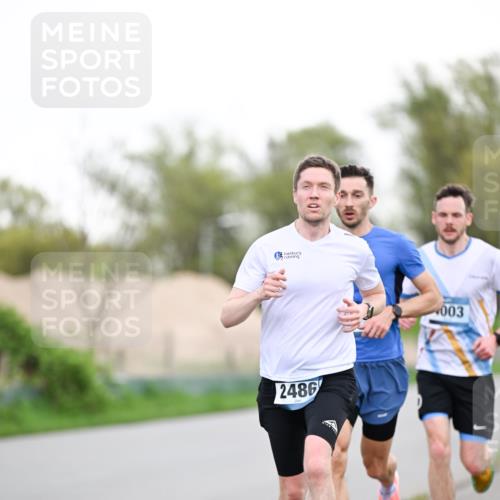 07.04.2024 - 43. Internationalen Wilhelmsburger Insellauf Dr. Thomas Lammeyer http://msf.ph/oto/6037810 07.04.2024 10:23:55 Laufen 2486, 003 meine-sportfotos.de