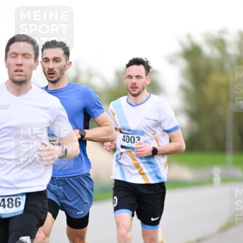 07.04.2024 - 43. Internationalen Wilhelmsburger Insellauf Dr. Thomas Lammeyer http://msf.ph/oto/6037816 07.04.2024 10:23:56 Laufen 486, 4003 meine-sportfotos.de