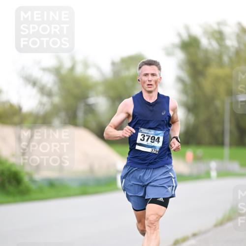 07.04.2024 - 43. Internationalen Wilhelmsburger Insellauf Dr. Thomas Lammeyer http://msf.ph/oto/6037836 07.04.2024 10:24:01 Laufen 3794, 3794 meine-sportfotos.de