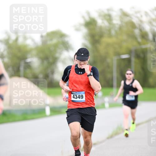 07.04.2024 - 43. Internationalen Wilhelmsburger Insellauf Dr. Thomas Lammeyer http://msf.ph/oto/6038004 07.04.2024 10:25:20 Laufen 4349 meine-sportfotos.de