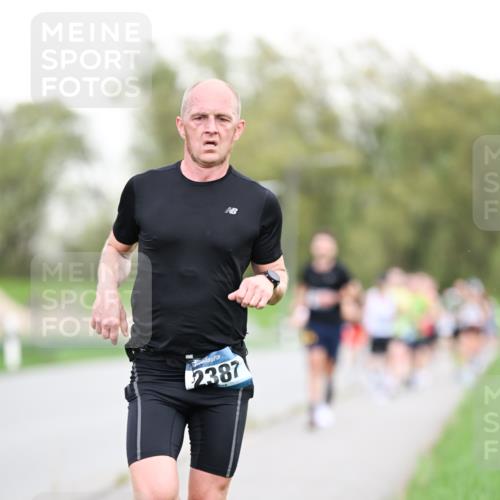 07.04.2024 - 43. Internationalen Wilhelmsburger Insellauf Dr. Thomas Lammeyer http://msf.ph/oto/6038336 07.04.2024 10:26:49 Laufen 2387 meine-sportfotos.de