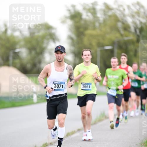 07.04.2024 - 43. Internationalen Wilhelmsburger Insellauf Dr. Thomas Lammeyer http://msf.ph/oto/6038368 07.04.2024 10:26:59 Laufen 3071, 2661 meine-sportfotos.de