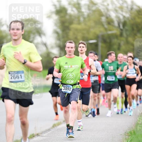 07.04.2024 - 43. Internationalen Wilhelmsburger Insellauf Dr. Thomas Lammeyer http://msf.ph/oto/6038378 07.04.2024 10:27:01 Laufen 2661, 3892, 19 meine-sportfotos.de