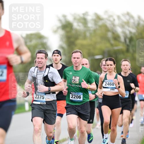 07.04.2024 - 43. Internationalen Wilhelmsburger Insellauf Dr. Thomas Lammeyer http://msf.ph/oto/6038394 07.04.2024 10:27:05 Laufen 2375, 2375, 2206, 2468, 2468, 0 meine-sportfotos.de