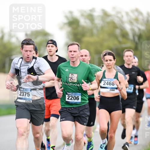 07.04.2024 - 43. Internationalen Wilhelmsburger Insellauf Dr. Thomas Lammeyer http://msf.ph/oto/6038399 07.04.2024 10:27:05 Laufen 2375, 2375, 2468, 2468, 2206, 50 meine-sportfotos.de