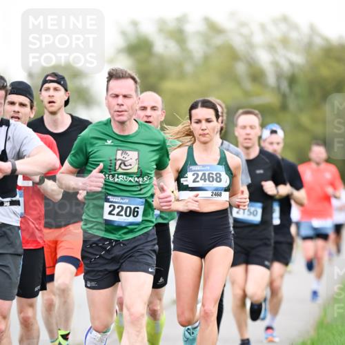 07.04.2024 - 43. Internationalen Wilhelmsburger Insellauf Dr. Thomas Lammeyer http://msf.ph/oto/6038401 07.04.2024 10:27:06 Laufen 2468, 2206, 2468, 2750 meine-sportfotos.de