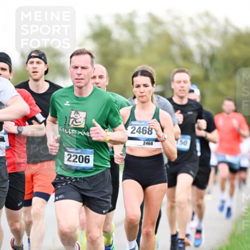 07.04.2024 - 43. Internationalen Wilhelmsburger Insellauf Dr. Thomas Lammeyer http://msf.ph/oto/6038402 07.04.2024 10:27:06 Laufen 2206, 2468, 2468, 50 meine-sportfotos.de