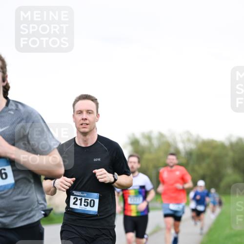 07.04.2024 - 43. Internationalen Wilhelmsburger Insellauf Dr. Thomas Lammeyer http://msf.ph/oto/6038412 07.04.2024 10:27:10 Laufen 6, 2150, 4146 meine-sportfotos.de