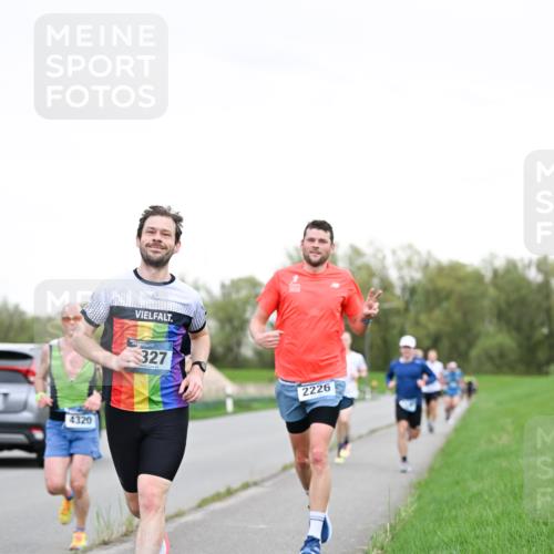 07.04.2024 - 43. Internationalen Wilhelmsburger Insellauf Dr. Thomas Lammeyer http://msf.ph/oto/6038421 07.04.2024 10:27:12 Laufen 4320, 327, 2226 meine-sportfotos.de