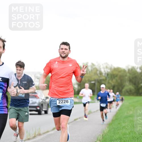 07.04.2024 - 43. Internationalen Wilhelmsburger Insellauf Dr. Thomas Lammeyer http://msf.ph/oto/6038425 07.04.2024 10:27:12 Laufen 2019, 2226 meine-sportfotos.de