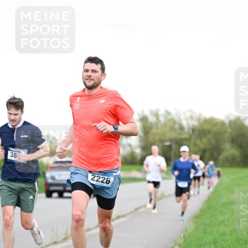 07.04.2024 - 43. Internationalen Wilhelmsburger Insellauf Dr. Thomas Lammeyer http://msf.ph/oto/6038427 07.04.2024 10:27:13 Laufen 2019, 38, 2226 meine-sportfotos.de