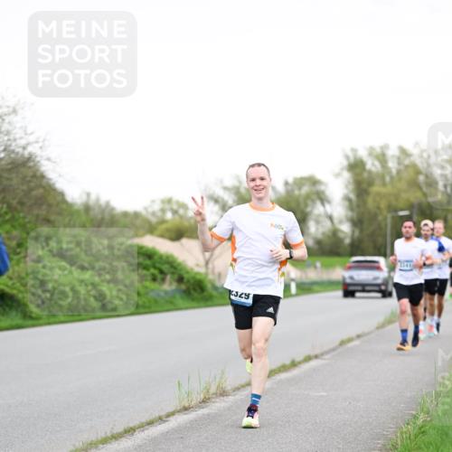 07.04.2024 - 43. Internationalen Wilhelmsburger Insellauf Dr. Thomas Lammeyer http://msf.ph/oto/6038439 07.04.2024 10:27:16 Laufen 329 meine-sportfotos.de