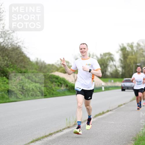 07.04.2024 - 43. Internationalen Wilhelmsburger Insellauf Dr. Thomas Lammeyer http://msf.ph/oto/6038441 07.04.2024 10:27:16 Laufen  meine-sportfotos.de