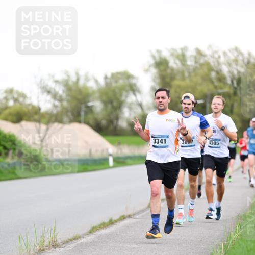 07.04.2024 - 43. Internationalen Wilhelmsburger Insellauf Dr. Thomas Lammeyer http://msf.ph/oto/6038445 07.04.2024 10:27:18 Laufen 3341, 30, 4305 meine-sportfotos.de