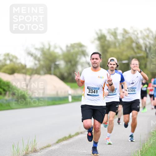 07.04.2024 - 43. Internationalen Wilhelmsburger Insellauf Dr. Thomas Lammeyer http://msf.ph/oto/6038449 07.04.2024 10:27:19 Laufen 3341, 3827, 4305 meine-sportfotos.de