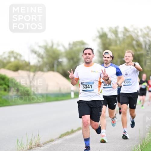 07.04.2024 - 43. Internationalen Wilhelmsburger Insellauf Dr. Thomas Lammeyer http://msf.ph/oto/6038451 07.04.2024 10:27:19 Laufen 3341, 382, 4305 meine-sportfotos.de