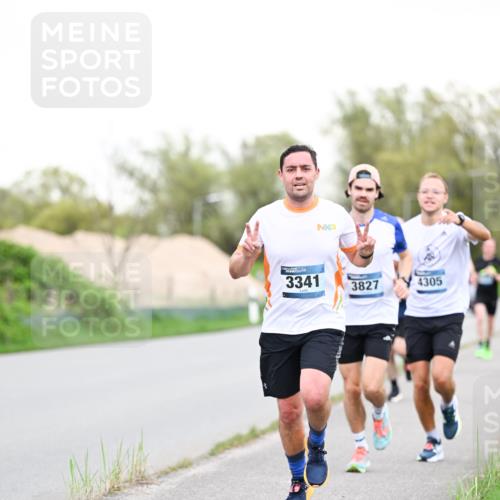 07.04.2024 - 43. Internationalen Wilhelmsburger Insellauf Dr. Thomas Lammeyer http://msf.ph/oto/6038452 07.04.2024 10:27:19 Laufen 3341, 3827, 4305 meine-sportfotos.de