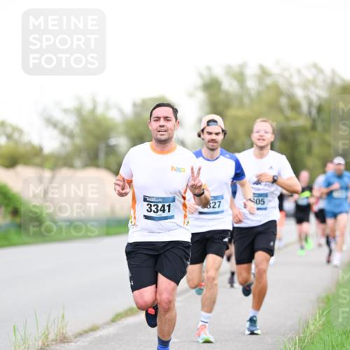 07.04.2024 - 43. Internationalen Wilhelmsburger Insellauf Dr. Thomas Lammeyer http://msf.ph/oto/6038454 07.04.2024 10:27:19 Laufen 3341, 327, 05 meine-sportfotos.de