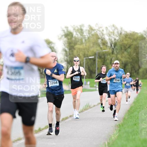 07.04.2024 - 43. Internationalen Wilhelmsburger Insellauf Dr. Thomas Lammeyer http://msf.ph/oto/6038466 07.04.2024 10:27:22 Laufen 2153, 3204, 2251, 2346 meine-sportfotos.de