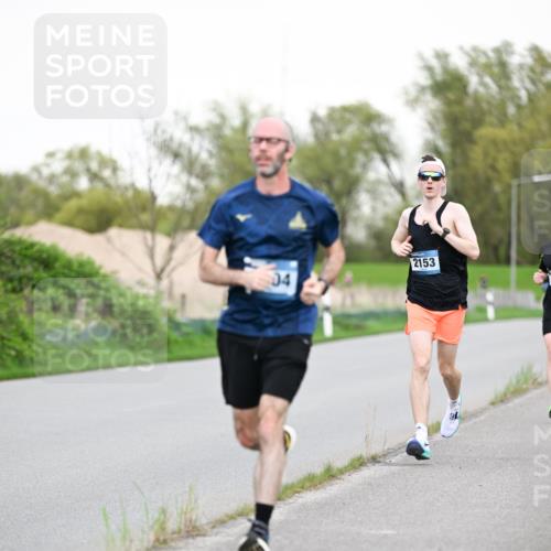 07.04.2024 - 43. Internationalen Wilhelmsburger Insellauf Dr. Thomas Lammeyer http://msf.ph/oto/6038469 07.04.2024 10:27:23 Laufen 2153, 04 meine-sportfotos.de