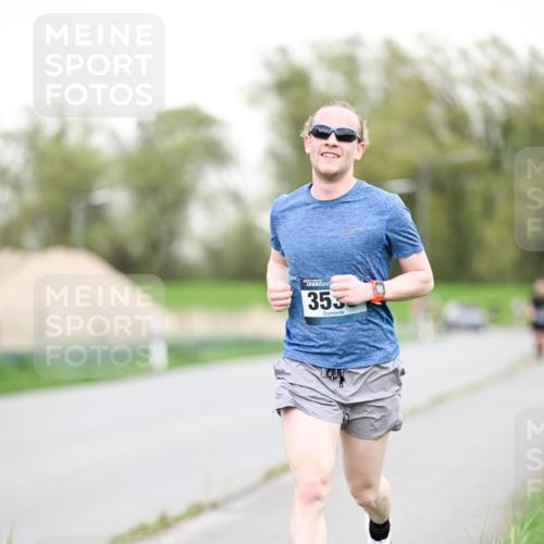 07.04.2024 - 43. Internationalen Wilhelmsburger Insellauf Dr. Thomas Lammeyer http://msf.ph/oto/6038512 07.04.2024 10:27:31 Laufen 355 meine-sportfotos.de