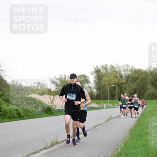 07.04.2024 - 43. Internationalen Wilhelmsburger Insellauf Dr. Thomas Lammeyer http://msf.ph/oto/6038556 07.04.2024 10:27:55 Laufen 2704 meine-sportfotos.de