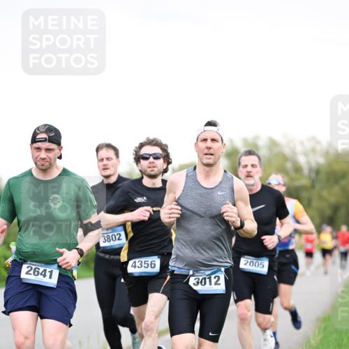07.04.2024 - 43. Internationalen Wilhelmsburger Insellauf Dr. Thomas Lammeyer http://msf.ph/oto/6038576 07.04.2024 10:28:04 Laufen 2641, 3802, 4356, 3012, 2005 meine-sportfotos.de