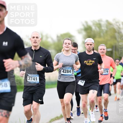 07.04.2024 - 43. Internationalen Wilhelmsburger Insellauf Dr. Thomas Lammeyer http://msf.ph/oto/6039430 07.04.2024 10:31:43 Laufen 58, 2741, 4284, 79, 643 meine-sportfotos.de