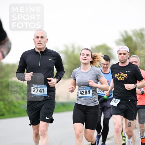 07.04.2024 - 43. Internationalen Wilhelmsburger Insellauf Dr. Thomas Lammeyer http://msf.ph/oto/6039434 07.04.2024 10:31:43 Laufen 00000, 0000, 2741, 4284, 224, 343 meine-sportfotos.de