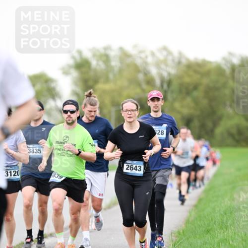07.04.2024 - 43. Internationalen Wilhelmsburger Insellauf Dr. Thomas Lammeyer http://msf.ph/oto/6039456 07.04.2024 10:31:48 Laufen 3835, 020, 3120, 839, 2643, 28 meine-sportfotos.de