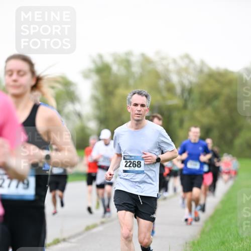 07.04.2024 - 43. Internationalen Wilhelmsburger Insellauf Dr. Thomas Lammeyer http://msf.ph/oto/6039511 07.04.2024 10:32:01 Laufen 2779, 2268 meine-sportfotos.de