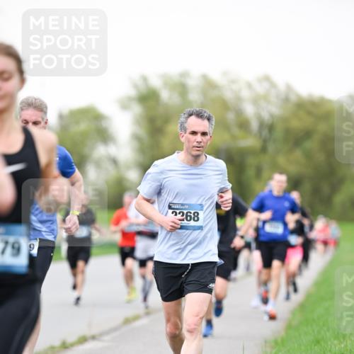 07.04.2024 - 43. Internationalen Wilhelmsburger Insellauf Dr. Thomas Lammeyer http://msf.ph/oto/6039512 07.04.2024 10:32:01 Laufen 79, 2268 meine-sportfotos.de
