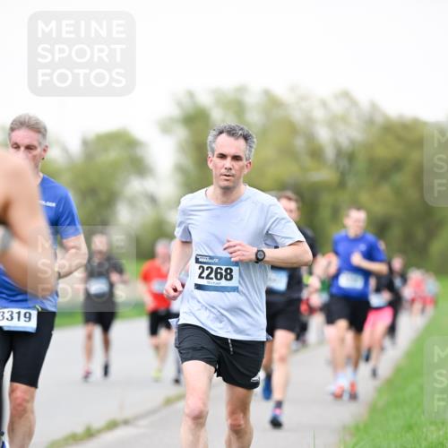 07.04.2024 - 43. Internationalen Wilhelmsburger Insellauf Dr. Thomas Lammeyer http://msf.ph/oto/6039514 07.04.2024 10:32:01 Laufen 3319, 2268 meine-sportfotos.de