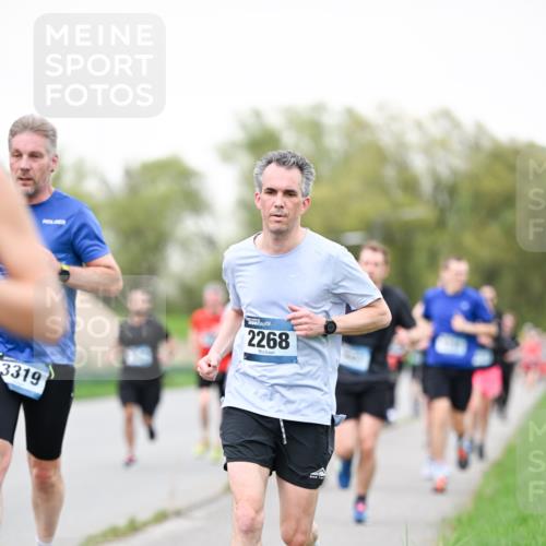 07.04.2024 - 43. Internationalen Wilhelmsburger Insellauf Dr. Thomas Lammeyer http://msf.ph/oto/6039515 07.04.2024 10:32:01 Laufen 3319, 2268 meine-sportfotos.de