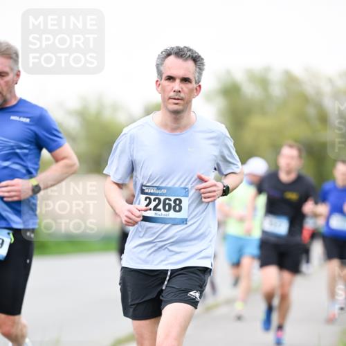 07.04.2024 - 43. Internationalen Wilhelmsburger Insellauf Dr. Thomas Lammeyer http://msf.ph/oto/6039521 07.04.2024 10:32:02 Laufen 9, 2268 meine-sportfotos.de