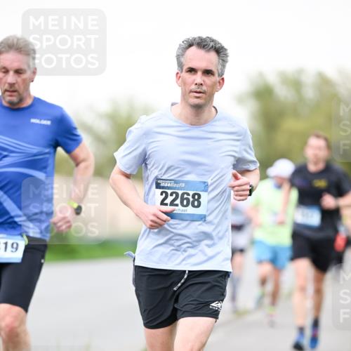 07.04.2024 - 43. Internationalen Wilhelmsburger Insellauf Dr. Thomas Lammeyer http://msf.ph/oto/6039522 07.04.2024 10:32:02 Laufen 19, 2268 meine-sportfotos.de