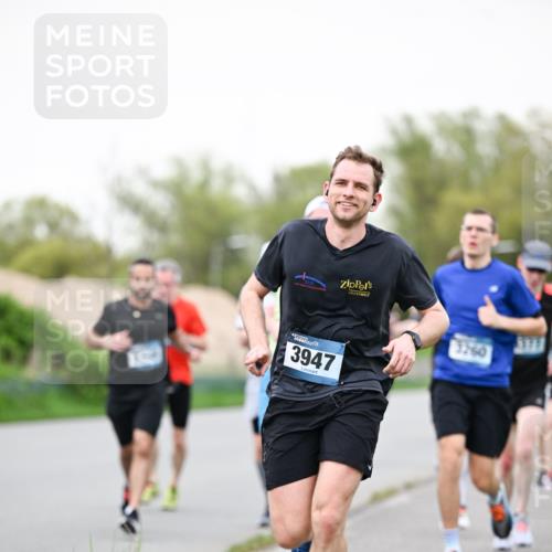 07.04.2024 - 43. Internationalen Wilhelmsburger Insellauf Dr. Thomas Lammeyer http://msf.ph/oto/6039534 07.04.2024 10:32:04 Laufen 3947, 3260 meine-sportfotos.de