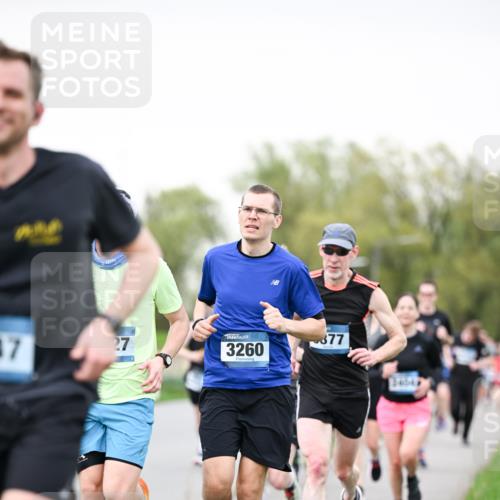 07.04.2024 - 43. Internationalen Wilhelmsburger Insellauf Dr. Thomas Lammeyer http://msf.ph/oto/6039540 07.04.2024 10:32:06 Laufen 17, 27, 3260, 377 meine-sportfotos.de
